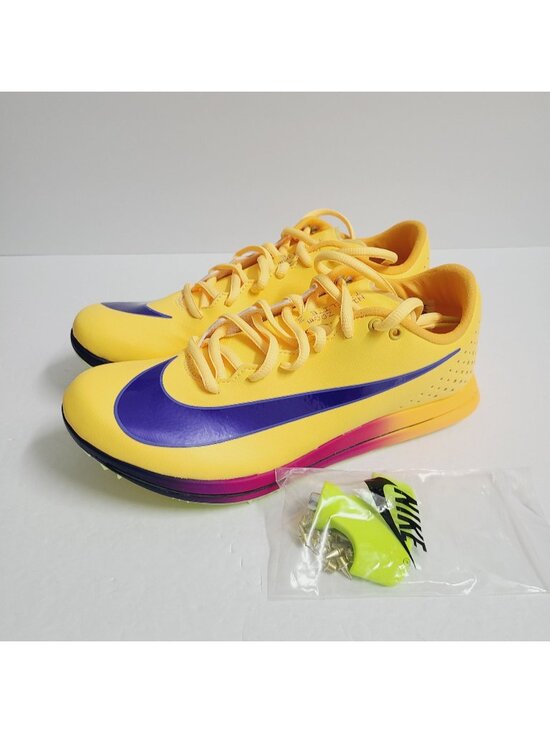 Athletic_Shoes